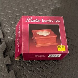 Ladies Jewelry Box with Heart Design